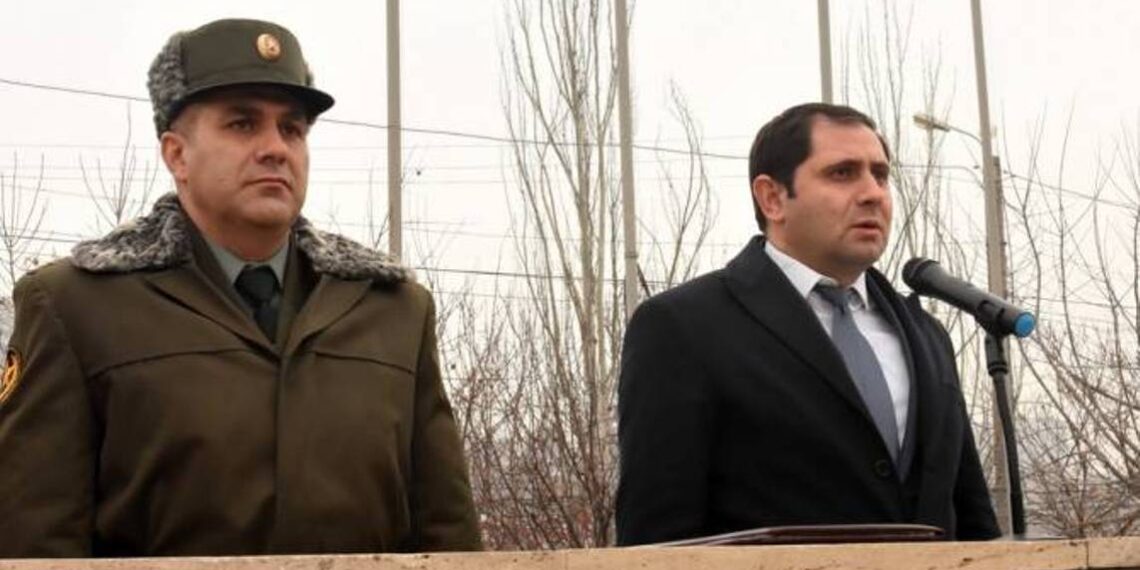 Министр обороны представил нового начальника Военного университета имени Вазгена Саркисяна