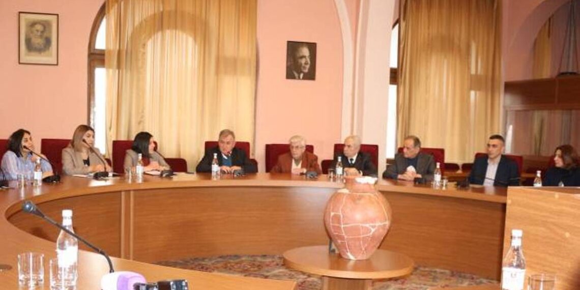 НАН Армении поддержит развитие науки в Арцахе