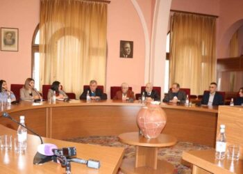 НАН Армении поддержит развитие науки в Арцахе