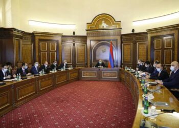 В правительстве обсужден вопрос внедрения системы всеобщего декларирования доходов физических лиц