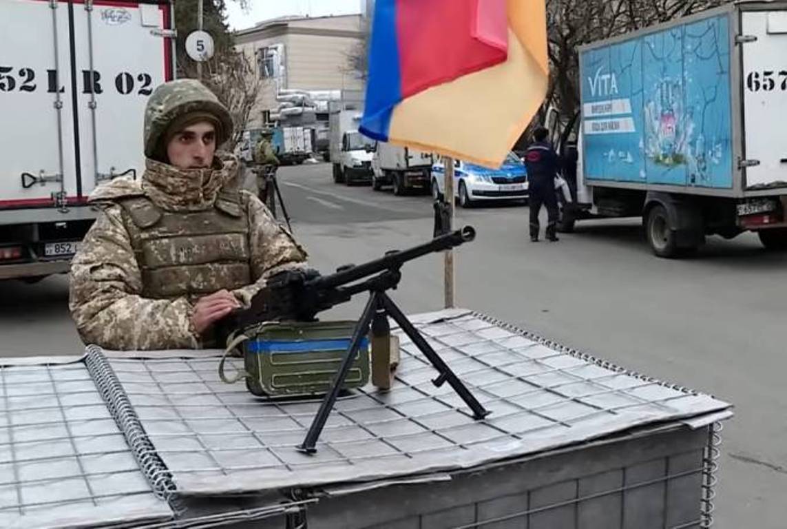 Армянские миротворцы в Алматы провели учения по отражению нападения на контрольно-пропускной пункт хлебозавода