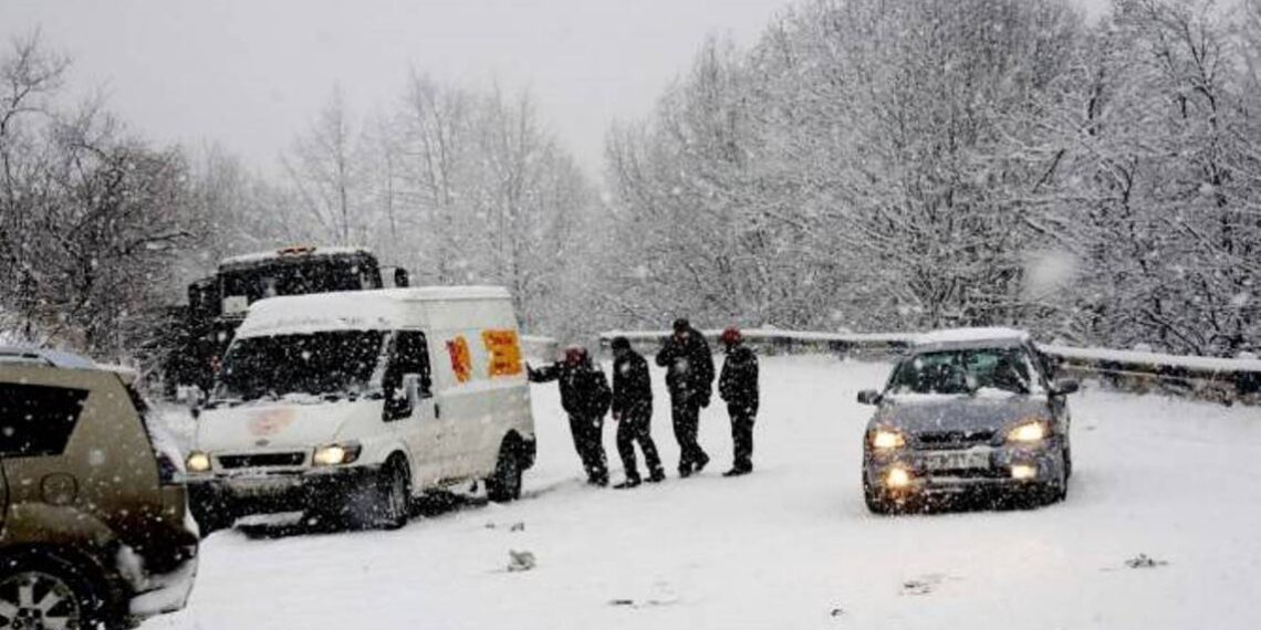 В Талине, Апаране, Арагаце, Ашоцке метет метель: перевал Варденяц труднопроходим для легковых автомобилей