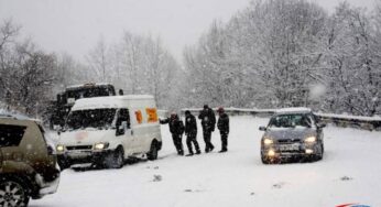 В Талине, Апаране, Арагаце, Ашоцке метет метель: перевал Варденяц труднопроходим для легковых автомобилей