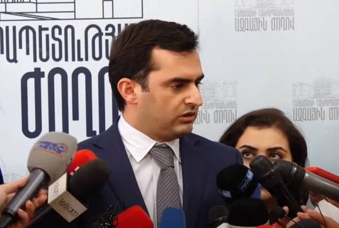 Открытие границ без предусловий исходит из интересов Армении: Акоп Аршакян