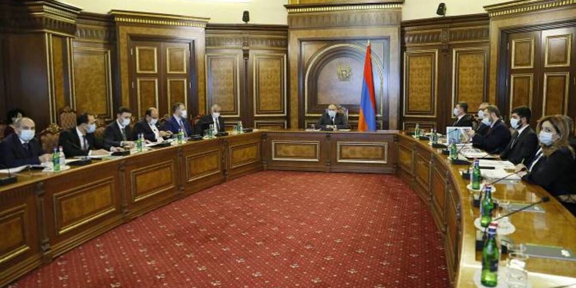 В правительстве обсуждены перспективы развития сферы виноделия