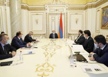 Премьер провел совещание по вопросам совершенствования Стратегии трансформации Армении до 2050 года