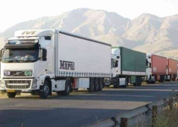 Иранские грузовики в основном проезжают по альтернативной дороге Сюника: Рустам Бадасян