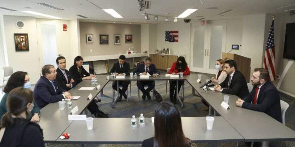 Симонян в Вашингтоне встретился с президентом Международного республиканского института и директором по региону Евразии