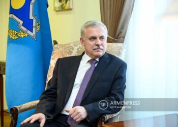 Зась видит необходимость практической работы по делимитации и демаркации границы между Арменией и Азербайджаном