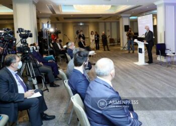 Министр ВТП считает, что развитие экономики без искусственного интеллекта невозможно