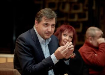 Карен Нерсисян: «Я не театровед, а практикующий «врач-режиссер»»