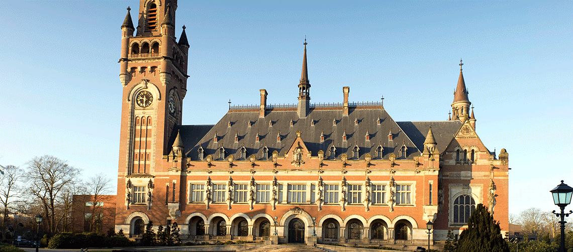 Суду ООН в Гааге следует всерьез заняться Алиевым