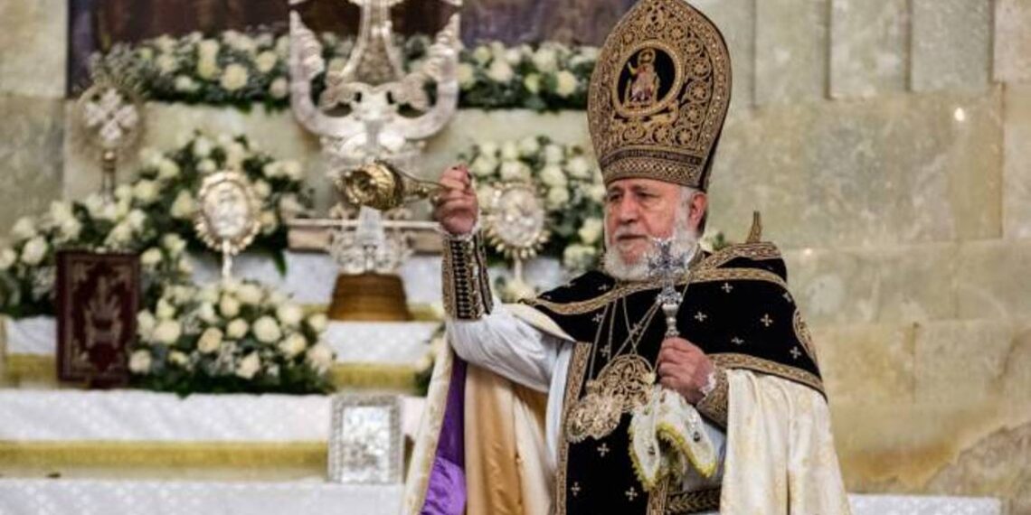 Католикос Всех Армян выехал в США