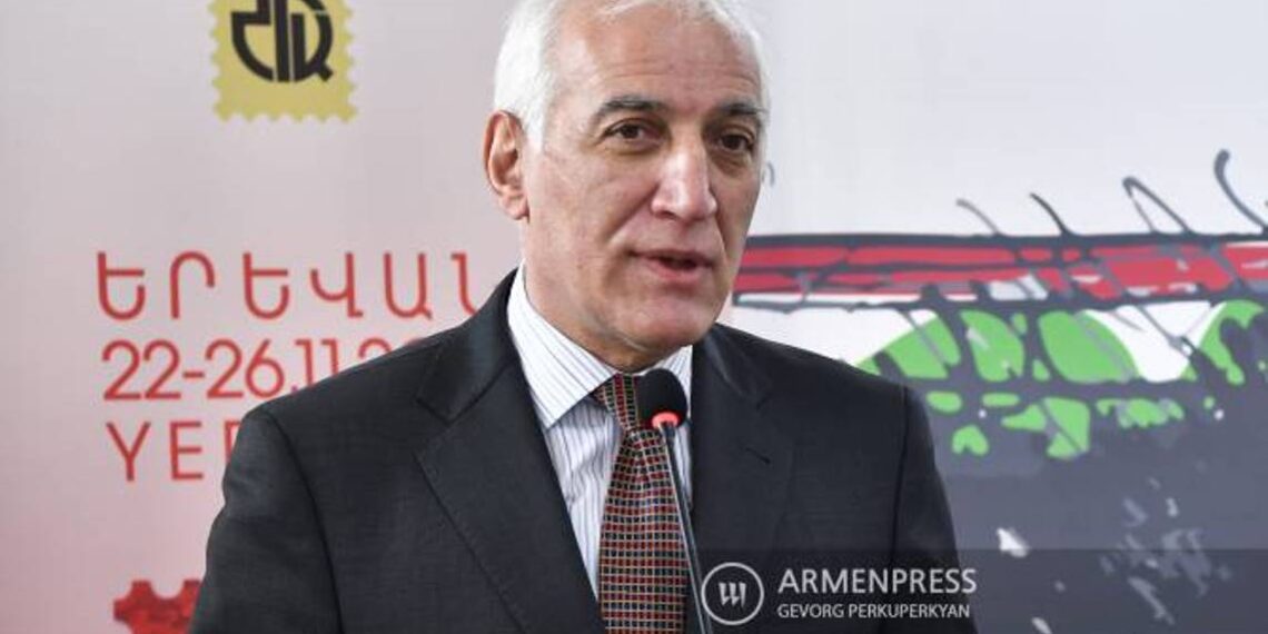 Фракция «Гражданский договор» выдвинула Ваагна Хачатуряна кандидатом в президенты