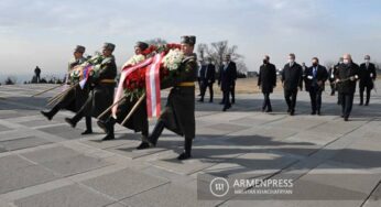 Глава МИД Австрии почтил память жертв Геноцида армян