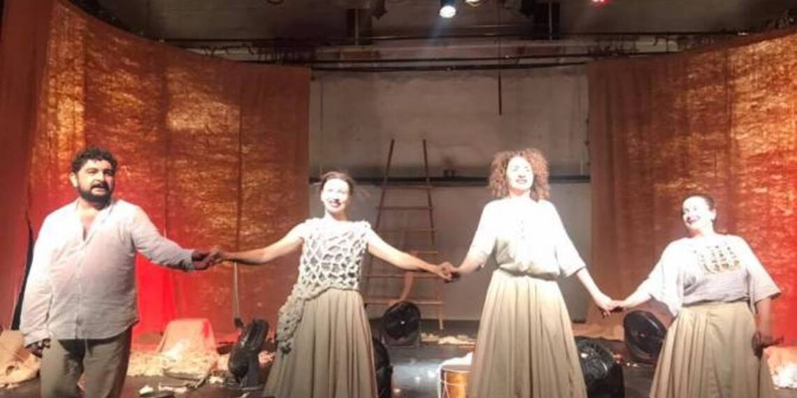 «Сако из Лори» будет представлен в театрах Ирана