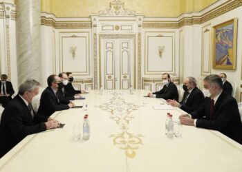 Премьер-министр Никол Пашинян принял главу МИД Австрии Александра Шалленберга