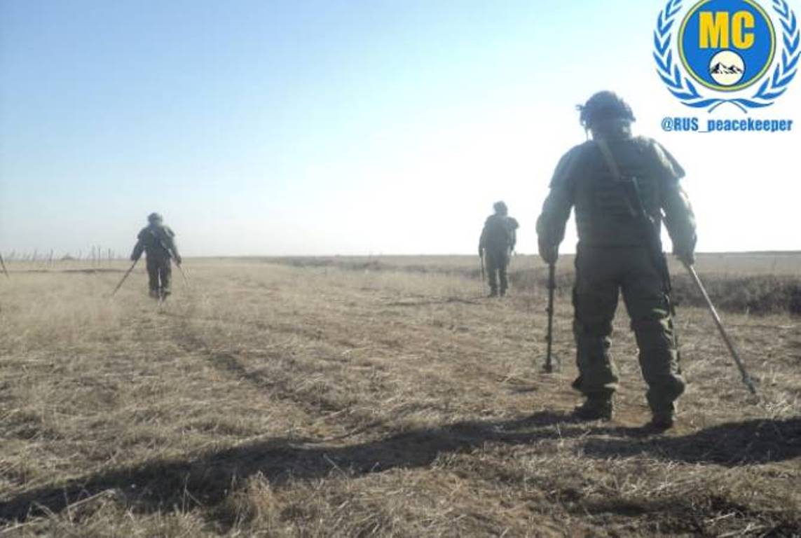 За сутки саперы миротворческих сил РФ уничтожили 67 взрывоопасных предметов, найденных в Мардакертском районе