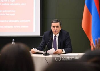 В учебниках азербайджанских школ пропагандируются ненависть и враждебность по отношению к армянам: Арман Татоян