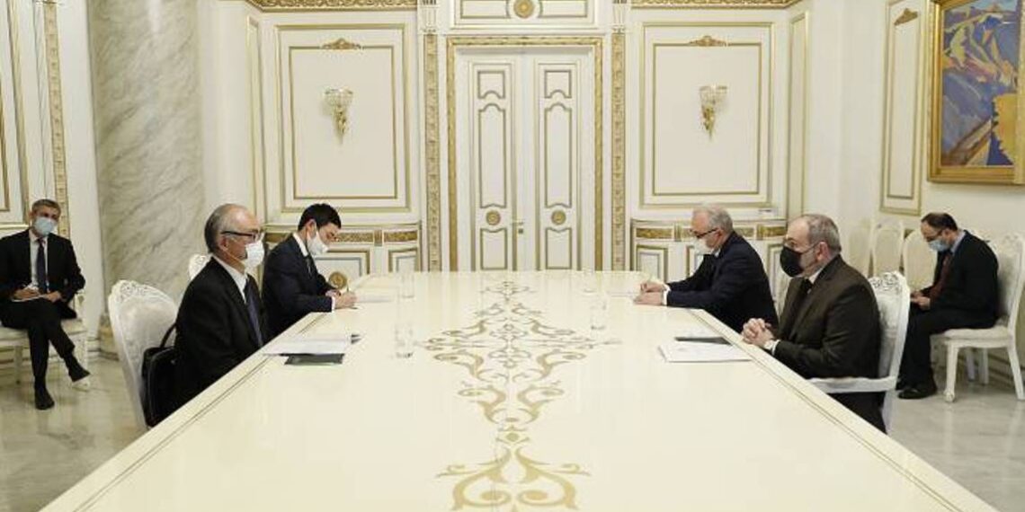 Никол Пашинян принял посла Японии в Армении Фукусиму Масанори