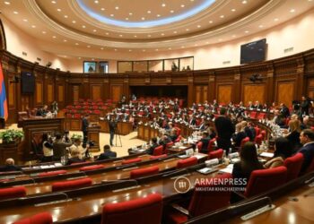 Национальное собрание Армении продолжает работу очередного заседания