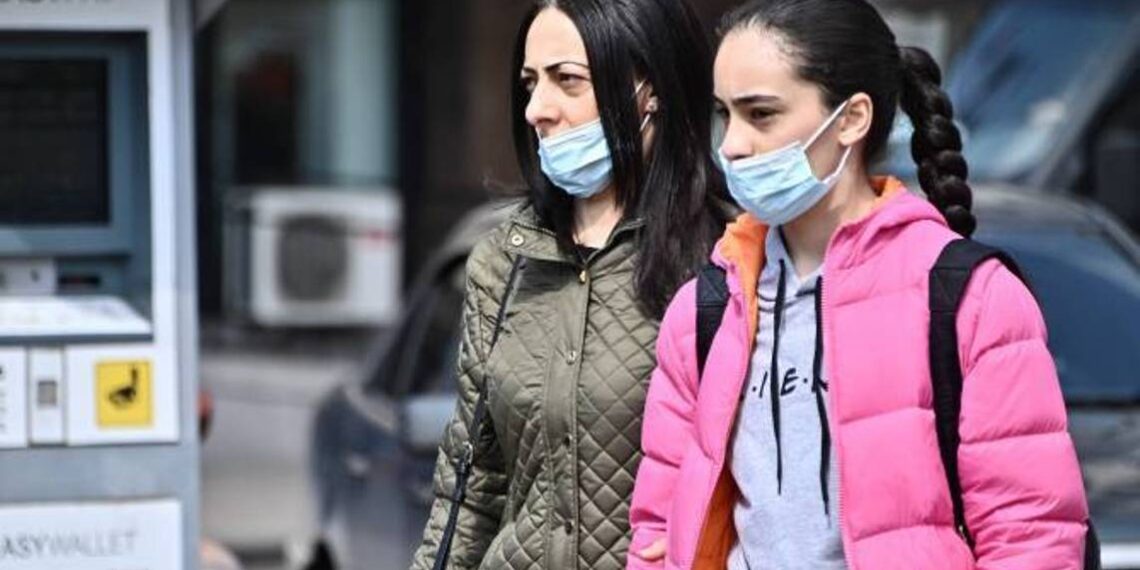 В Армении за прошедший день подтверждено 2 811 случаев заболевания COVID-19