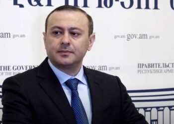 Надеюсь, что белорусская сторона будет избегать давать оценки Армении: Армен Григорян