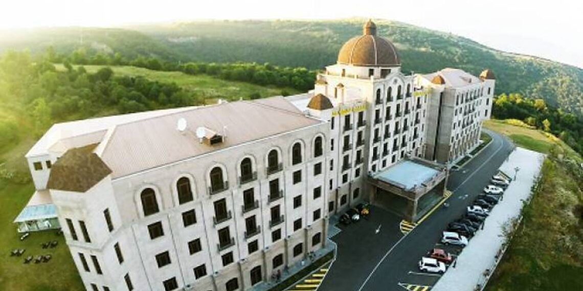 Продана гостиница Golden Palace в Цахкадзоре