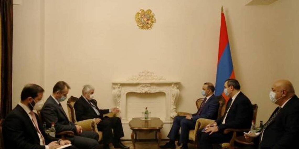 Армен Григорян принял заместителя секретаря Совета безопасности РФ Олега Храмова