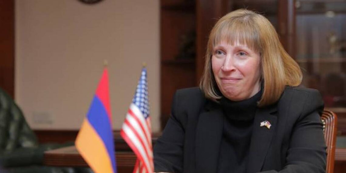 Посол США встретилась с депутатами фракции «Айастан»