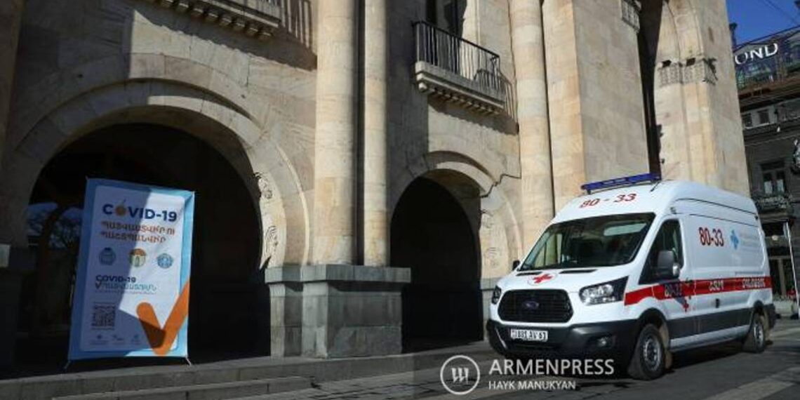 В Армении полную вакцинацию от COVID-19 получили 876 951 человек