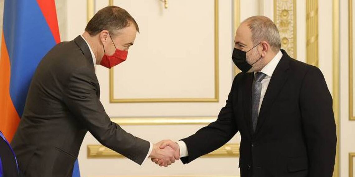 Никол Пашинян принял спецпредставителя ЕС по Южному Кавказу и кризису в Грузии