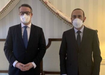 Арарат Мирзоян обсудил с министром ИД Германии репатриацию армянских пленных