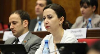 Для участия в заседаниях комиссий ПА «Евронест» в Армению прибыли 2 азербайджанских депутата