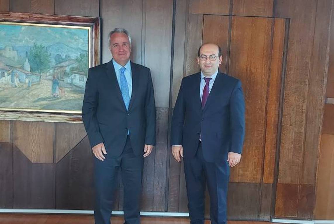Тигран Мкртчян и министр внутренних дел Греции обсудили возможности двустороннего сотрудничества