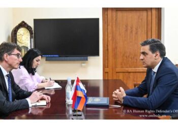 Арман Татоян представил послу Нидерландов в Армении нарушения прав жителей пограничных общин азербайджанскими ВС
