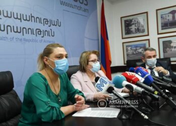 COVID-19: Армения по стандартам ЕС все еще находится в темно-красной зоне
