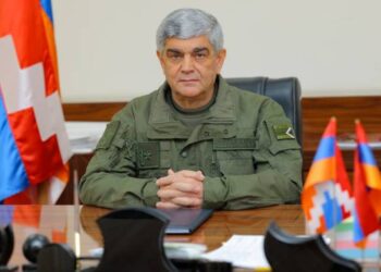 Сегодня мы все в Арцахе выполняем миссию Защитника Отечества: послание Виталия Баласаняна