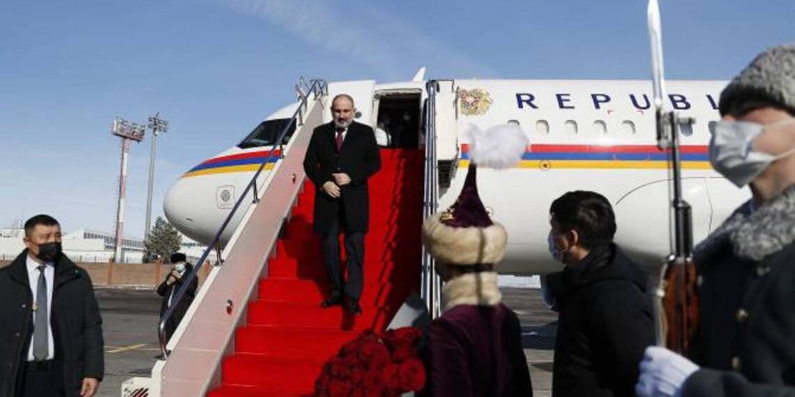 Никол Пашинян прибыл с рабочим визитом в Казахстан