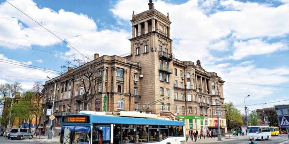 Некоторые армяне выезжают из Донецка, но основная часть предпочитает остаться