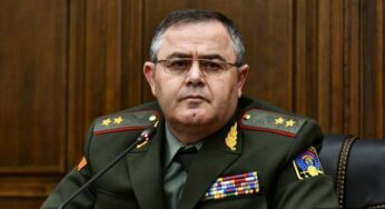 Артак Давтян освобожден с должности начальника Генштаба ВС Армении