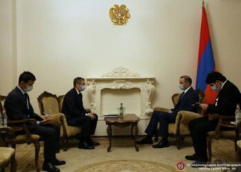 Армен Григорян и посол Казахстана обсудили экономические и политические вопросы, представляющие взаимный интерес