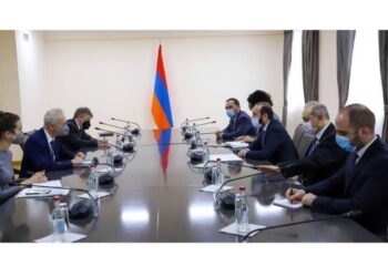 Арарат Мирзоян принял специального посланника Канады в Европе и Европейском Союзе Стефана Диона