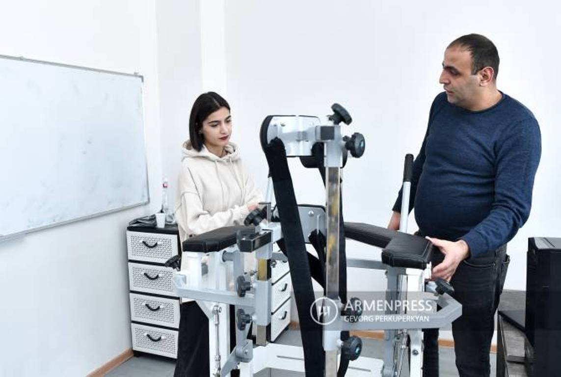 Новое устройство армянского производства поможет людям с ограниченными возможностями