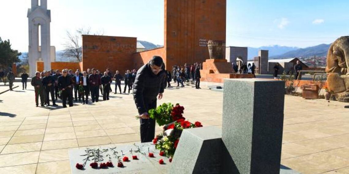 Президент Арцаха почтил память жертв сумгаитских погромов
