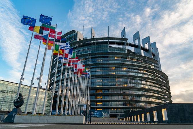 Европарламент призвал ЕС активнее участвовать в поиске стабильного урегулирования карабахского конфликта