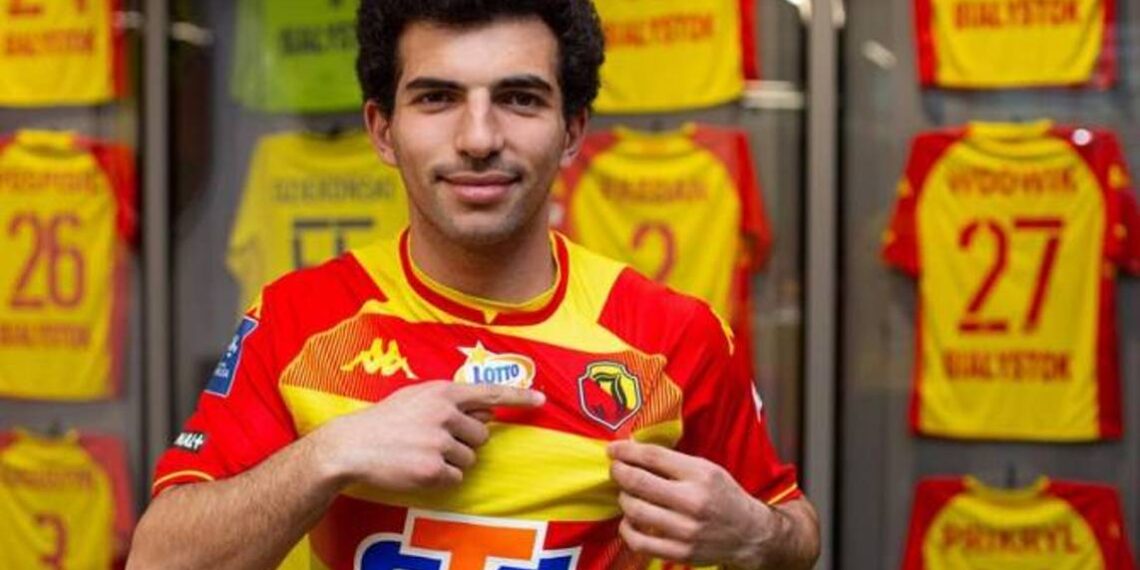 Полузащитник национальной сборной Армении по футболу официально перешел в Премьер-лигу Польши