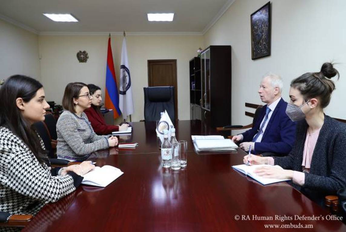 Омбудсмен Армении приняла специального посланника Канады в ЕС и Европе