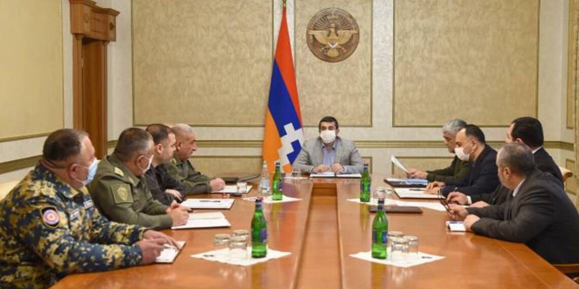 Президент Арцаха провел заседание Совета безопасности