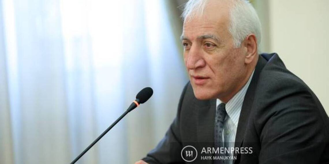 В Национальном собрании обсуждается вопрос избрания президента Республики Армения